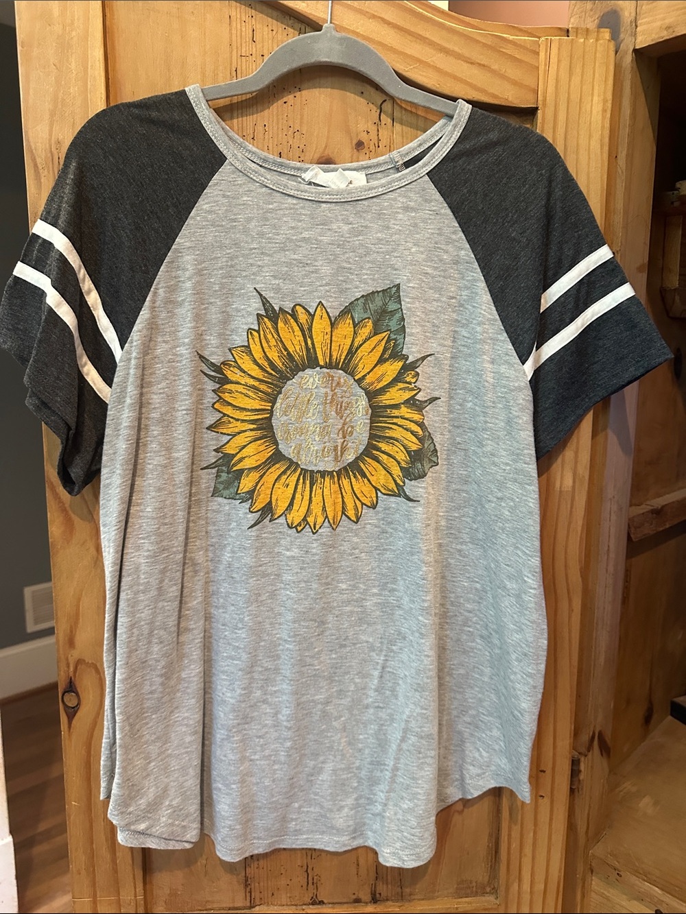 Sunflower Graphic Raglan Tee - Gray and Charcoal